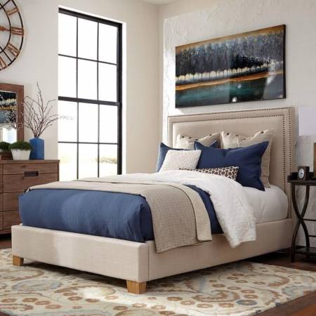 Madeleine II Upholstered California King Bed